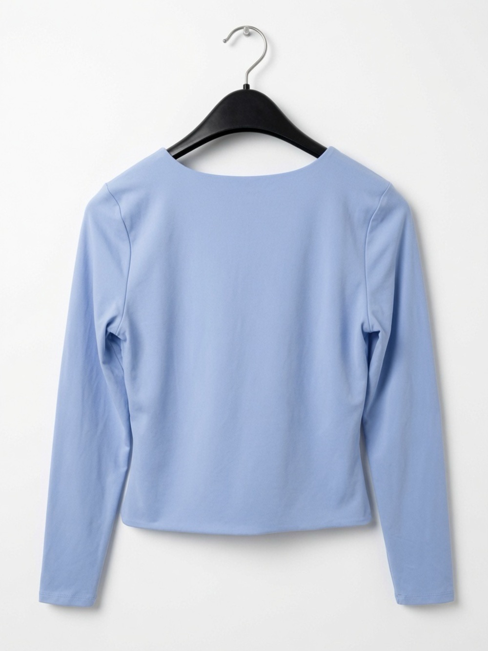 Aritzia Baby Blue Long Sleeve Scoop Neck Minimalist Contour Top Size Large - Picture 4 of 6